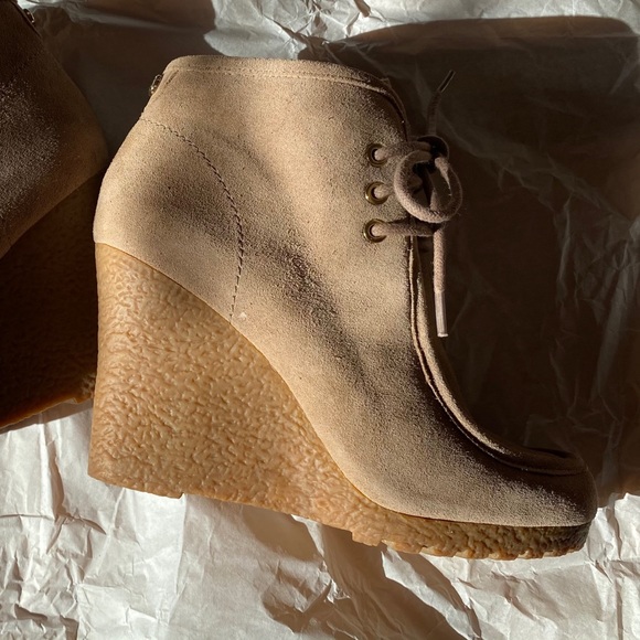 Michael Kors Rory Bootie Dark Dune Suede Wedge - Picture 3 of 4